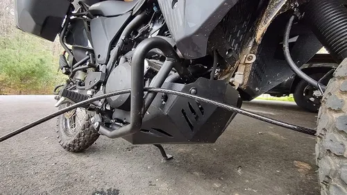 Vista 2 de Placa de deslizamiento de motor de repuesto Worldmotop para Kawasaki KLR650 KLR 650 2008-2023, cubierta protectora del motor de motocicleta (negra)