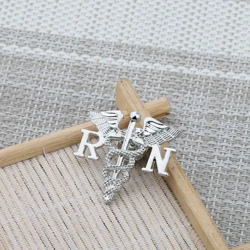 Vista 4 de Broche de etiqueta para enfermera, broche de RN, emblema de enfermera, para medicina, caduceo, ángel, regalo de enfermería para médico, enfermera