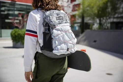 Vista 7 de Dakine WNDR - Mochila de 18 litros