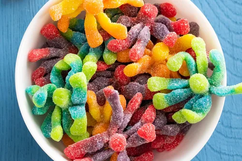 Vista 3 de Trolli Gusanos de gomita de pulpo Sour Brite, 4.25 onzas