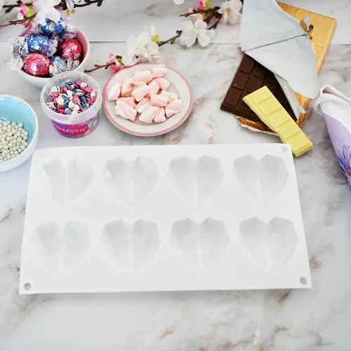 Vista 4 de Moldes de silicona con forma de corazón de diamante para hornear, 8 mini moldes de corazón rompibles para bombas de chocolate, mousse, pastel