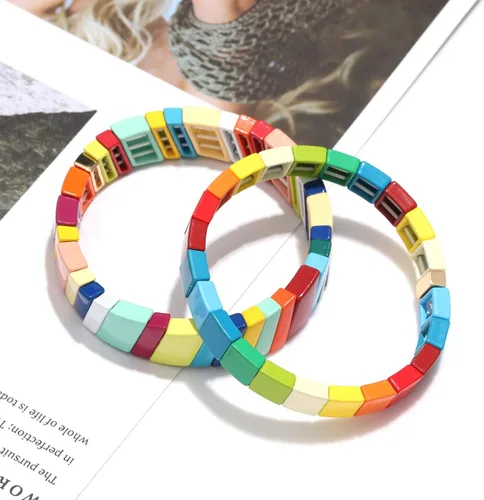 Vista 4 de Juego de pulseras de azulejos esmaltados para mujer, diseño de bloques de color arcoíris, pulsera elástica esmaltada colorida, pulsera elástica