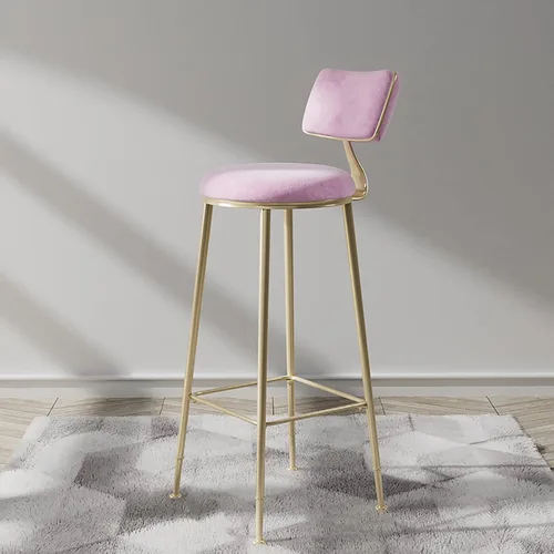 Vista 12 de Taburetes de bar de terciopelo modernos con respaldo y patas de metal dorado, cómodas sillas de bar altas tapizadas para cocina, isla de desayuno