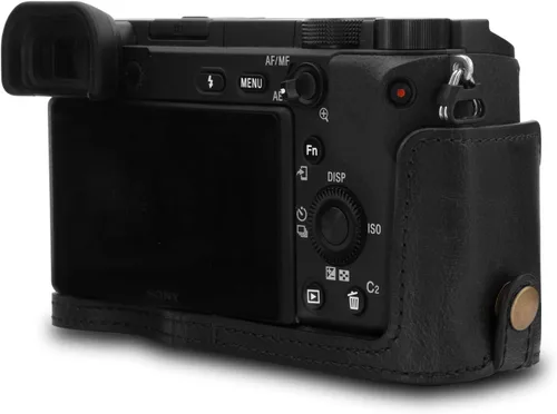 Vista 8 de MegaGear MG1651 Ever Ready Funda de piel para cámara Compatible con Sony Alpha A6400 (16-50mm) - Negro