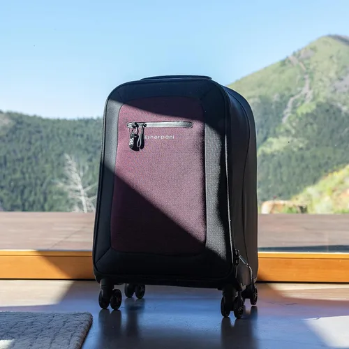 Vista 2 de Sherpani Latitude, equipaje de mano suave de viaje de 22 pulgadas, equipaje duradero, maletas ampliables con ruedas, equipaje ligero con ruedas