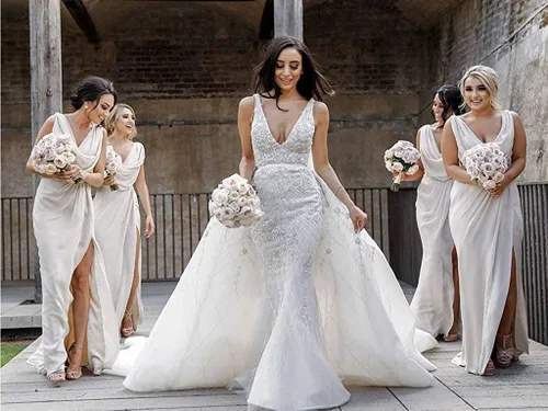 Vista 6 de Vestido de dama de honor largo de gasa con cuello en V de alta división plisado, vestido formal de fiesta
