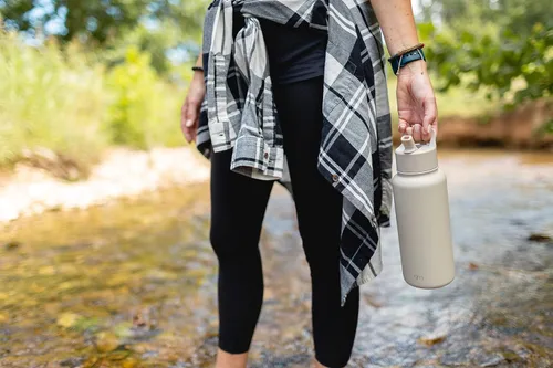 Vista 6 de Simple Modern Botella de agua con pajita y tapa de sorbo, termo de metal de acero inoxidable con aislamiento al vacío Cantimplora reutilizable a