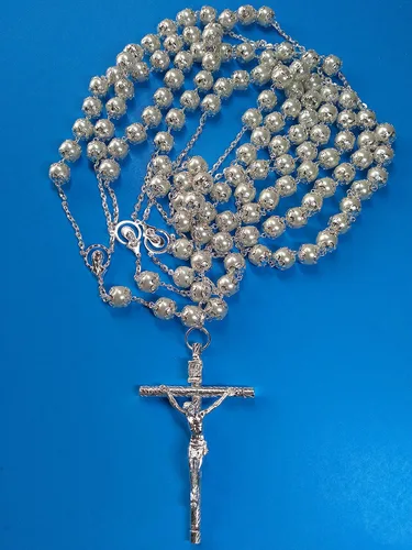 Vista 3 de Boda/Lazo para Matrimonio/ Lasso para Boda/Lazo de Perla Marfil con casquillo en todas las cuentas y Cruz católica de Metal Lazo Color Plata.