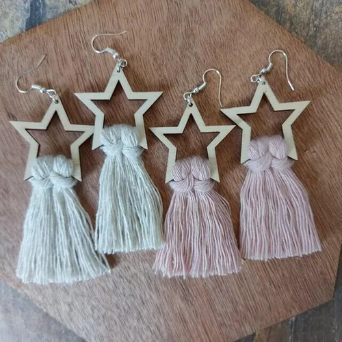 Vista 5 de 30 piezas de espacios en blanco de madera con marco de estrella, marco de aretes de macramé, aros, joyas en blanco de madera sin terminar
