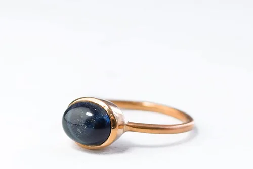 Vista 145 de Oval Birthstone Ring Bezel Set in Vermeil Gold, Sterling Silver, or Rose Gold, Stacking Birthstone Ring [rOMB]
