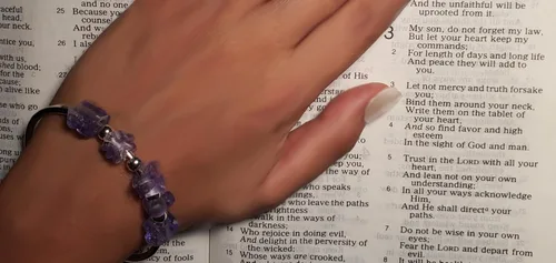 Vista 36 de B4U Signature Faith-Based Scripture Charm Bracelets Wear Your Faith, Live the Word, Stay Inspired