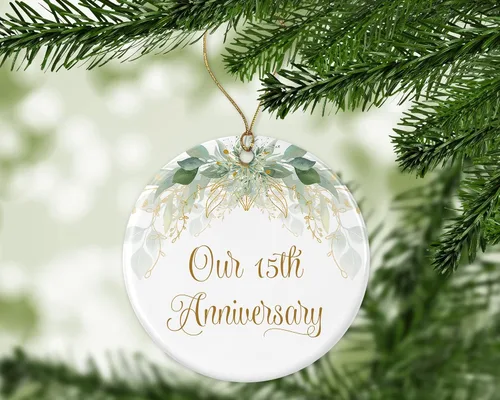 Vista 3 de HTDesigns Adorno de Navidad número 15, regalo de boda para parejas, adorno de aniversario de 15 años impreso en un lado