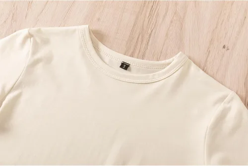 Vista 4 de KEEVICI Camisetas de algodón de manga corta con estampado de vaca y fresa para niña