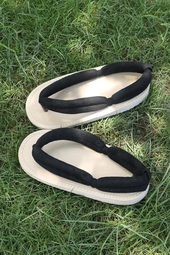 Vista 3 de Wolancy Zapatos tipo zueco para cosplay, disfraz de anime, pantuflas con calcetines
