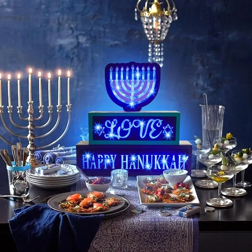 Vista 5 de Decoraciones iluminadas de Hanukkah, letrero de madera con 81 luces LED, funciona con pilas, letrero de puerta de menorá para centro de mesa