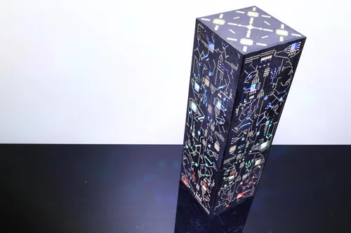 Vista 9 de Lámpara de noche estilo cibernético - Lámpara LED de mesa estilo punk de ciencia ficción hecha a mano - Decoración