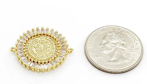 Vista 7 de Pulsera de cadena de oro de San Benito chapado en oro de 18 quilates con cadena ajustable