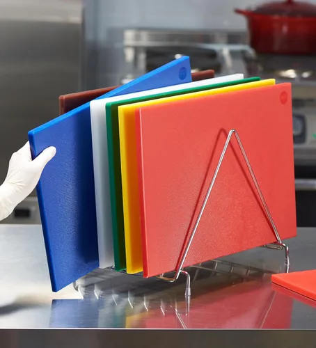 Vista 8 de CURTA Paquete de 4 tablas de cortar para cocina, 18 x 12 x 0.5 pulgadas, 4 piezas (blanco, rojo, verde, azul) Tabla de cortar de plástico codificada