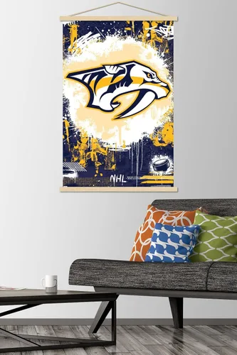 Vista 2 de Trends International NHL Nashville Predators - Póster de pared Maximalist Logo 23, 22.37 x 34.00 pulgadas, paquete de impresión premium y colgador
