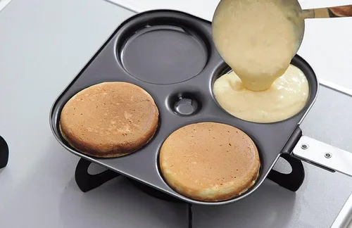 Vista 7 de Shimomura Planning 37547 - Sartén para panqueques de huevo frito, fabricada en Japón, para fuego directo, 3.1 pulgadas (3.1 in), divisores, 4