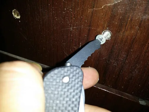 Vista 3 de Ruike Cuchillo de camping multiherramientas plegable táctico cuchillo de bolsillo con clip pequeño EDC cuchillos de caza senderismo equipo al aire