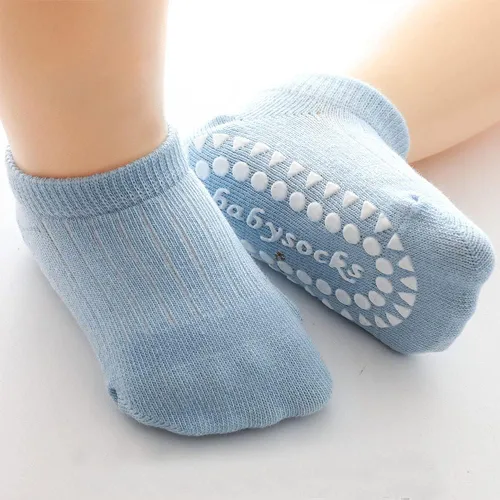 Vista 6 de Calcetines de algodón antideslizantes de corte bajo para niños y niñas