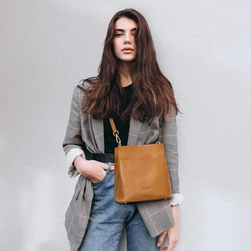 Vista 2 de Kattee Bolsos de mano de cuero para mujer, bolso cruzado de hombro suave mediano con 2 correas