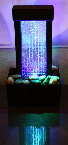 Vista 4 de Nature's Mark Fuente de Agua de Mesa con Espectáculo de Luces de Cristal Agrietado de 10" de Altura con Rocas Naturales de Río y Luces LED que Con