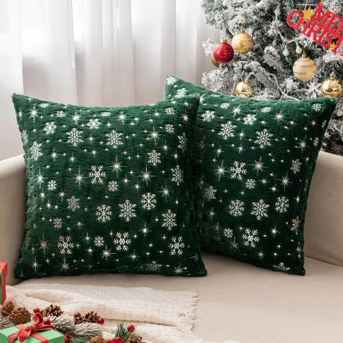 Vista 27 de MIULEE - Juego de 2 fundas de cojín decorativas de Navidad, hechas de piel sintética suave con copos de nieve plateados y brillantina, para Verde