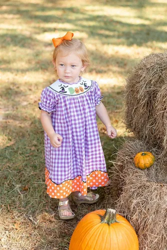 Vista 2 de Lil cactus Baby Girls Halloween Smocked Bishop Dress
