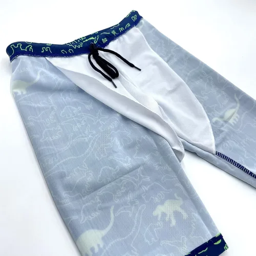 Vista 5 de Xrknofio Pantalones cortos de natación para niños, pantalones cortos de natación ajustados 3-11T