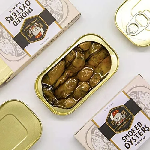 Vista 5 de Paquete de 4 ostras ahumadas prémium Otter Kingdom en aceite de oliva puro, latas de 3 onzas