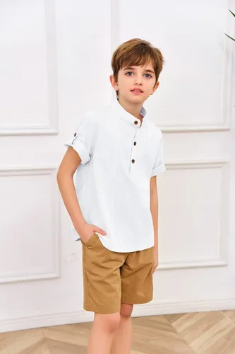 Vista 3 de Camisa Henley de manga corta con botones para niños pequeños