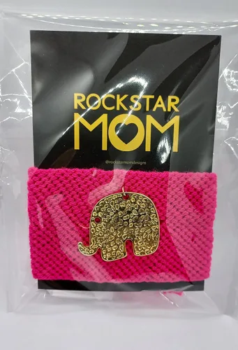 Vista 5 de Wayuu Fucsia Bracelet with Gold Elephant