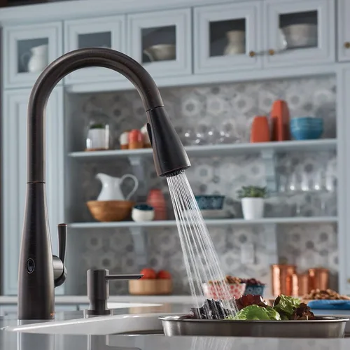 Vista 9 de Moen Essie 87014EWBRB - Grifo de cocina desplegable de una manija, en bronce mediterráneo