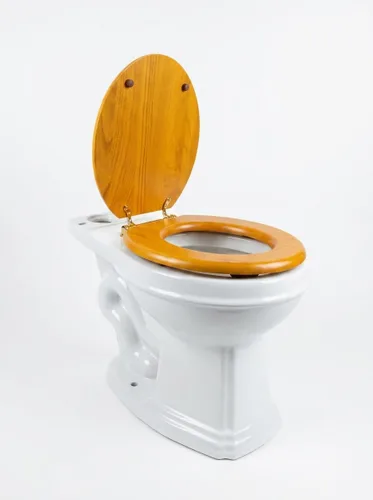 Vista 6 de Renovators Supply Manufacturing™ Asiento de inodoro redondo de madera de roble claro con bisagras de PVD de latón, madera maciza dura, diseño