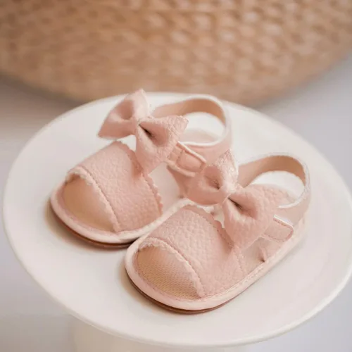 Vista 108 de Meckior Sandalias de verano con punta abierta y suave de piel sintética para bebés y niñas pequeñas
