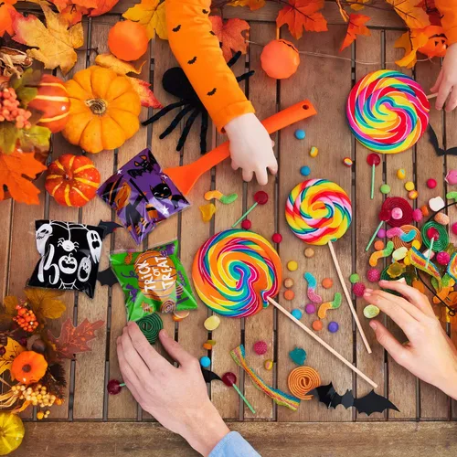 Vista 7 de URATOT Paquete de 200 bolsas de dulces autoadhesivas de Halloween, bolsas de dulces o dulces de Halloween, bolsas transparentes para aperitivos
