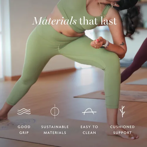 Vista 2 de Shakti Warrior Tapete de yoga de corcho, diseñado por artistas, tapete antideslizante ecológico de alta calidad, ideal para yoga regular y caliente