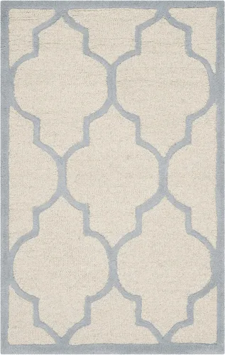 Vista 36 de Tapete Safavieh de la colección Cambridge, modelo CAM134X, hecho a mano, de lana de primera calidad, formas geométricas marroquíes, color gris
