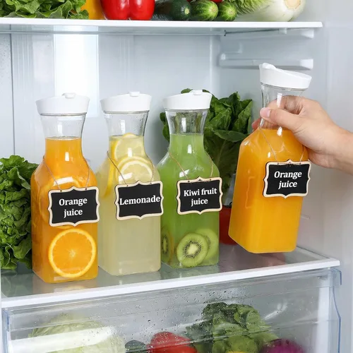 Vista 4 de Jucoan Paquete de 4 jarras de jugo de plástico de 1 litro con tapas para barra de mimosa, brunch, jarras de agua transparente con tapa abatible