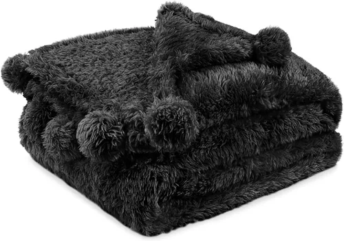 Vista 7 de PAVILIA Manta de sherpa negra para sofá, cálida manta de felpa con pompones, manta mullida para sofá, ligera, suave y acogedora con pompones, 50 x