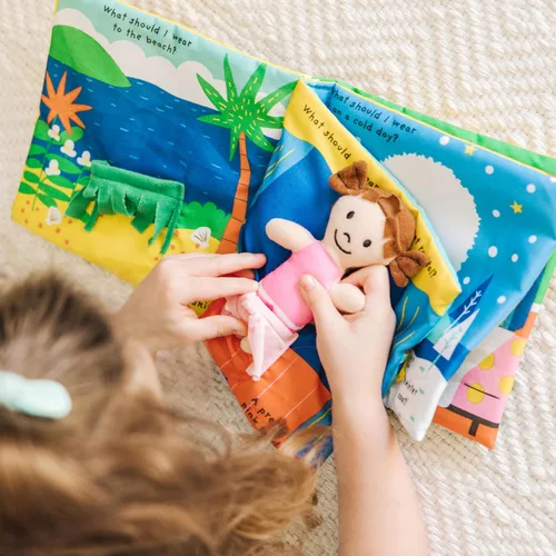 Vista 3 de Libro suave de actividades para bebé Melissa & Doug, What Should I Wear?