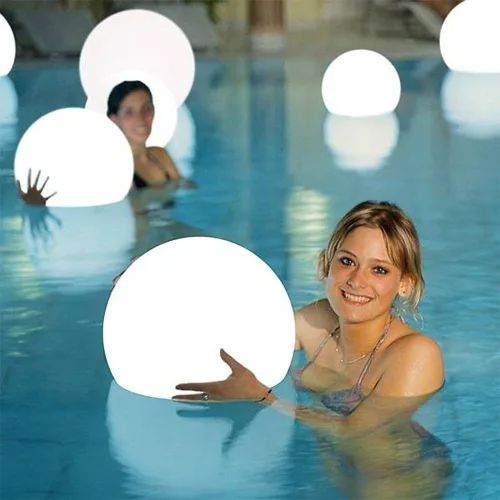 Vista 3 de Modern Home Esfera LED flotante de lujo con control remoto infrarrojo (24")