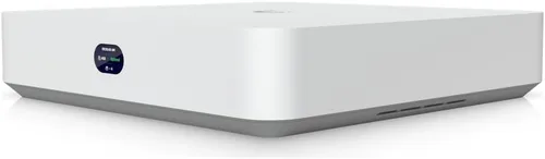 Vista 2 de Ubiquiti Networks Kit instantáneo UniFi Protect NVR con disco duro de 1 TB y 4 cámaras G5 Turret Ultra