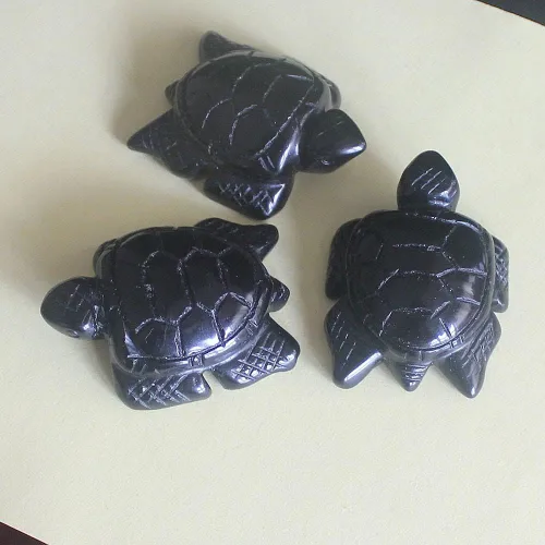 Vista 6 de Estatua de tortuga marina de cristal tallada a mano de 2 pulgadas para decoración del hogar (obsidiana negra)
