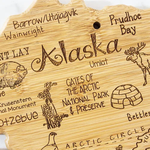 Vista 5 de Totally Bamboo Destination Alaska State - Tabla para servir y cortar con forma de estado, incluye corbata para colgar para exhibición en la pared