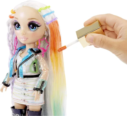 Vista 3 de Rainbow High Hair Studio - Crea cabello arcoíris con muñeca exclusiva, extra largo, color de cabello lavable y ropa completa y accesorios