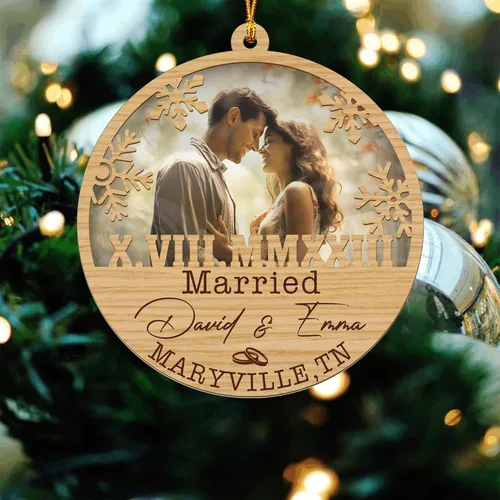 Vista 8 de V VIBEPY Impreso en todas partes, sin vidrio real, adornos personalizados para parejas, adornos de Navidad, adornos de 3.5 pulgadas, adornos de 2