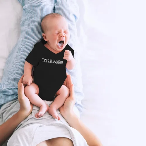 Vista 5 de CBTwear Lloros en español - Familia bilingüe divertida - Lindo body de bebé de una pieza